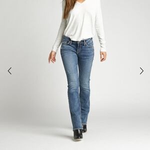 Silver Elyse Slim Boot Cut Stretch Mid Rise women's size 33/31 Jeans